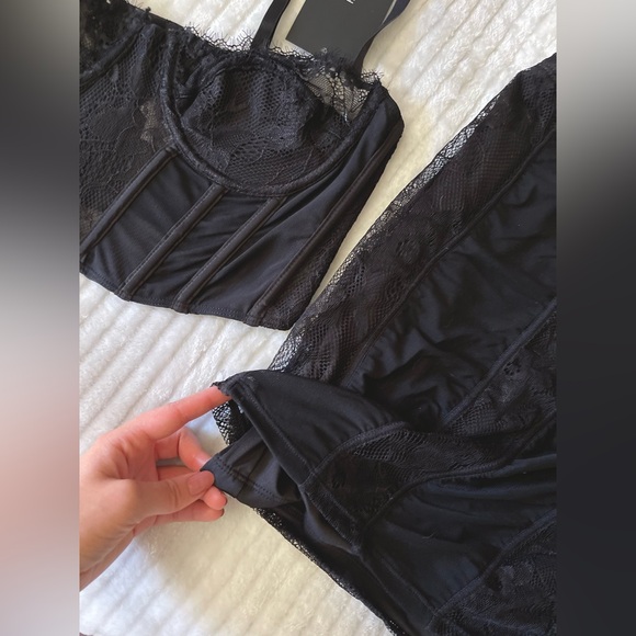 Fashion Nova Set - Picture 6 of 8